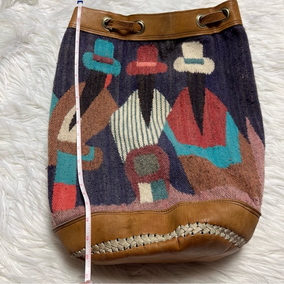 Vintage sisters bucket backpack sling bag - Picture 7 of 7